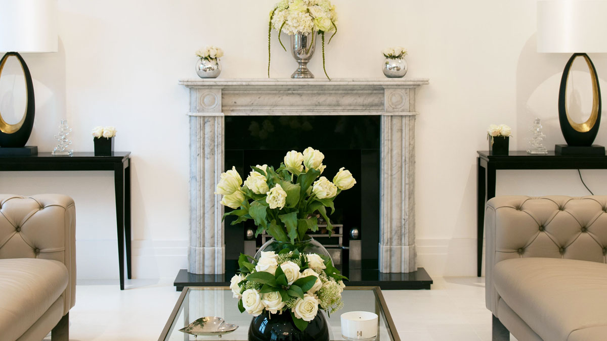 How to Choose the Right Flowers for Your Home